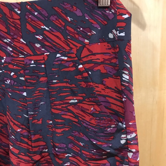 BCBG Maxazria skirt printed silk skirt pockets - Picture 3 of 6